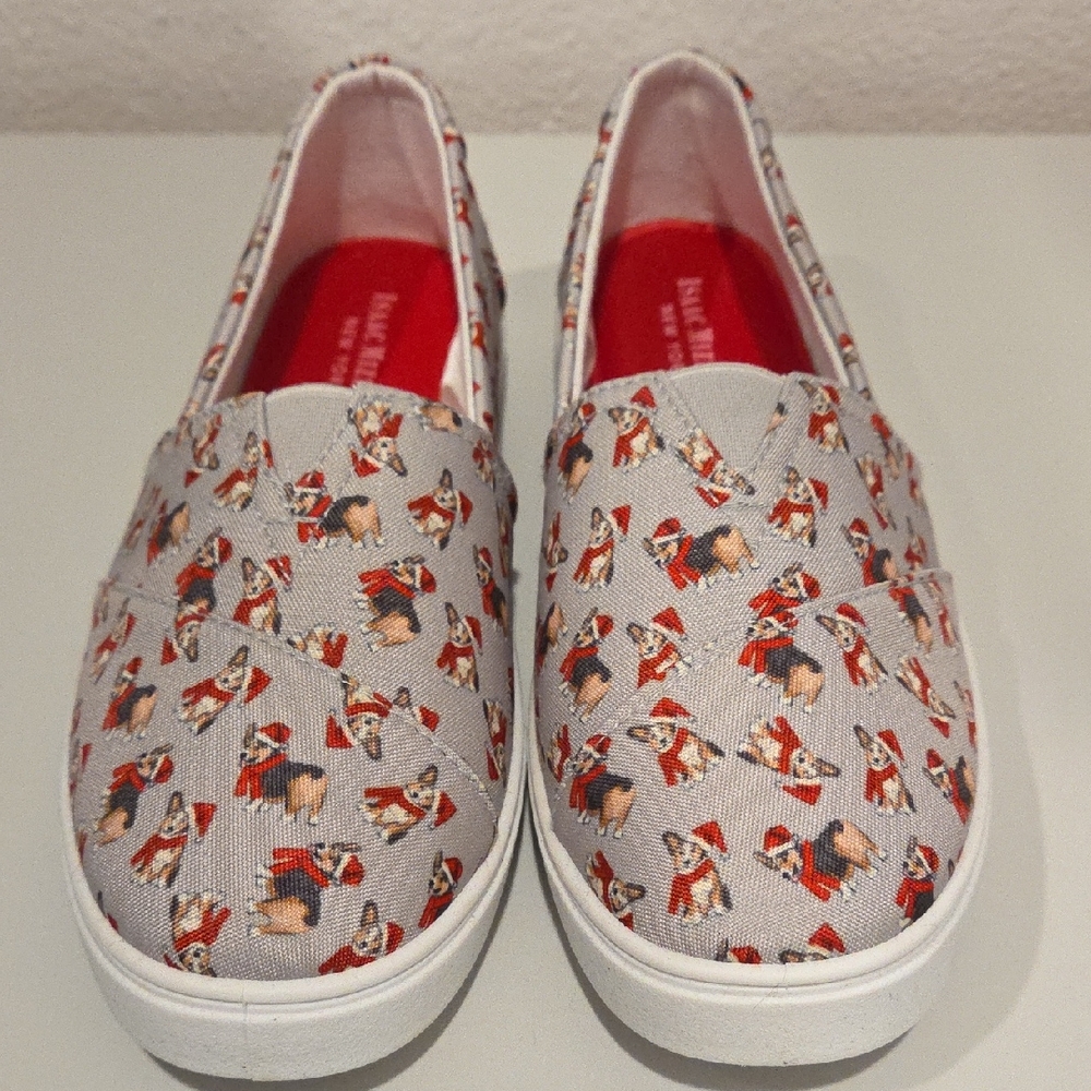 Corgi Christmas Slip-On Sneakers - Gray & Red